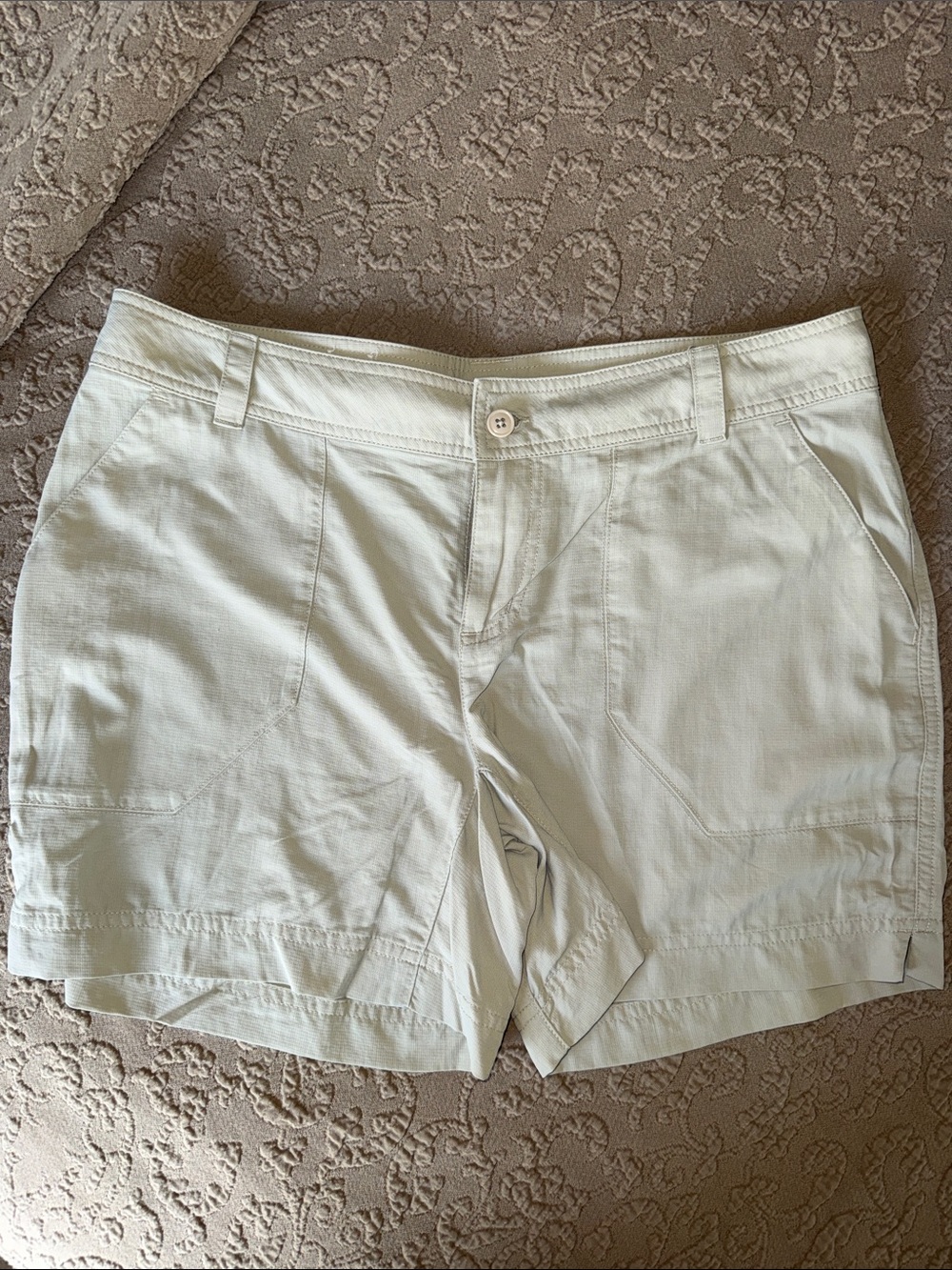 Women’s Columbia shorts